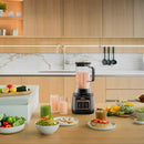 Liquidificador profissional Oster XTREME MIX com Tecnologia Titanium Blade 127V