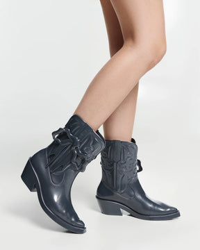 Melissa Texas + Maldito Paris